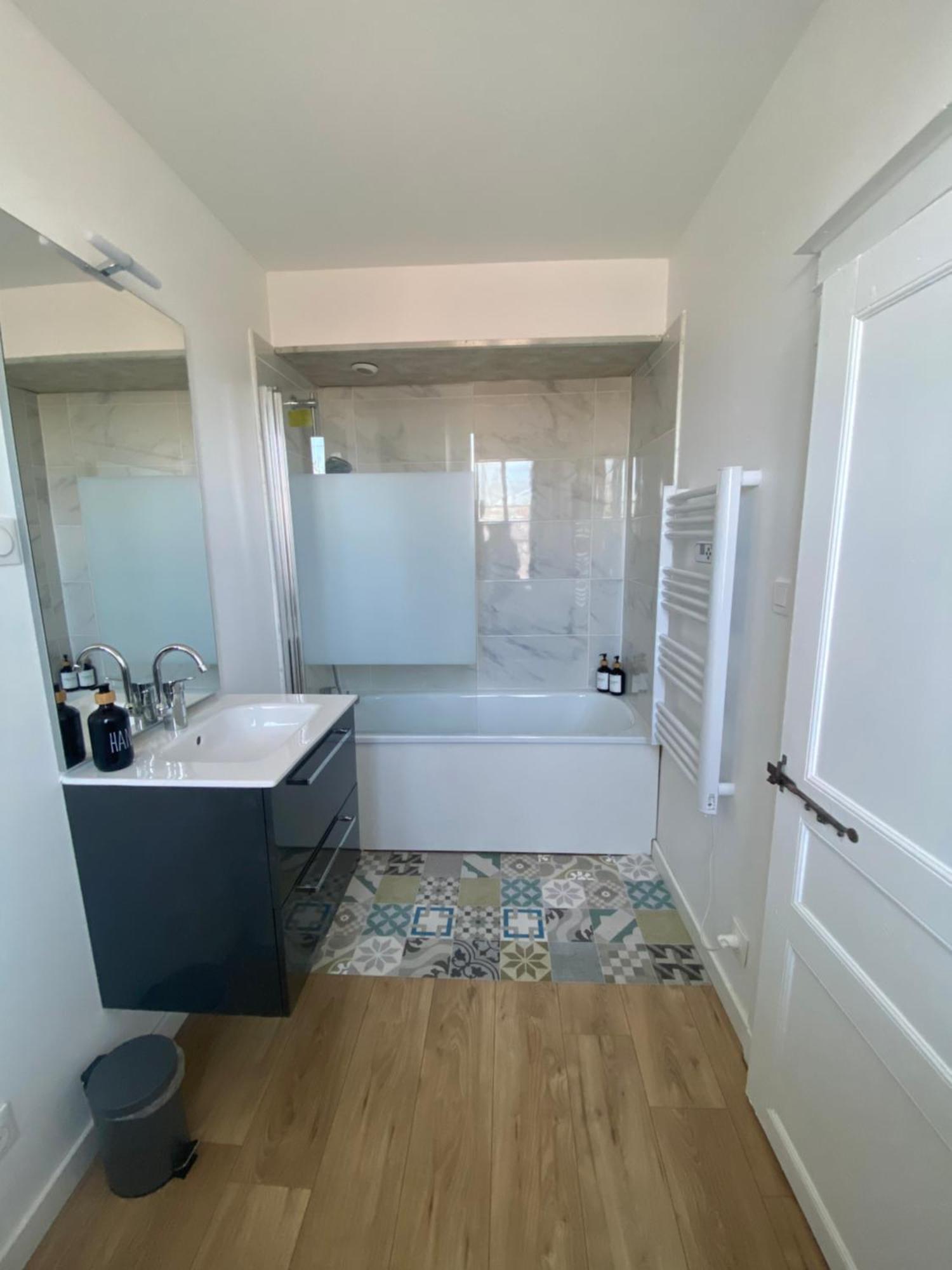 Appartement Chaleureux 6 Pers Beychac-et-Caillau Ngoại thất bức ảnh